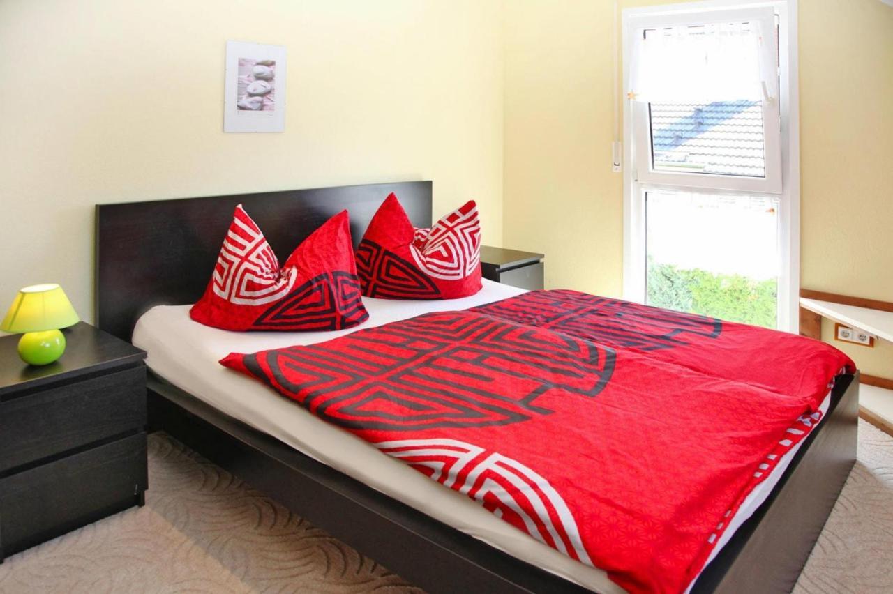 Ferienhaus Adler In Миров Экстерьер фото